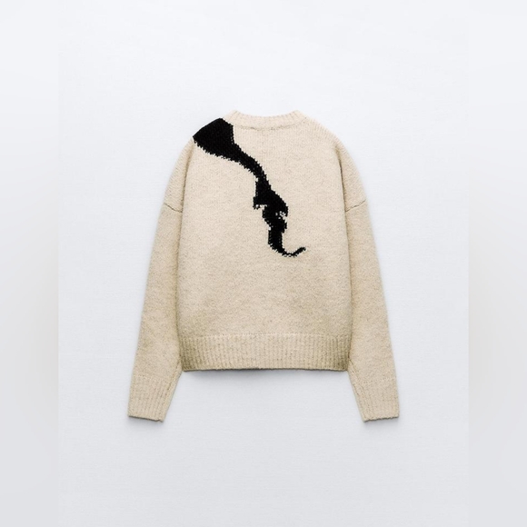 2024 New Year Asia Region Exclusive Limited Edition/BEADED DRAGON DESIGN SWEATER - Picture 8 of 16